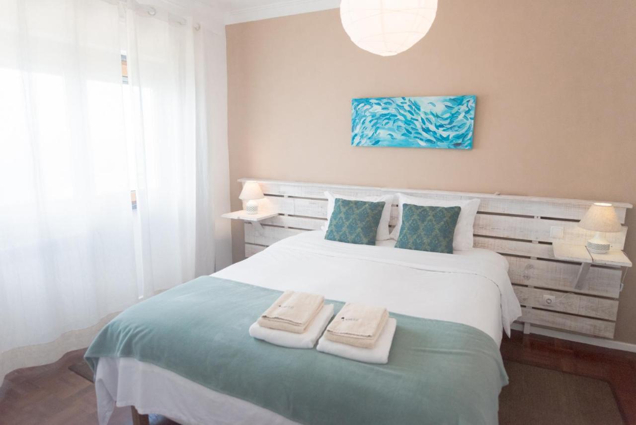Laneez Ericeira Surf House Hostel Exterior photo