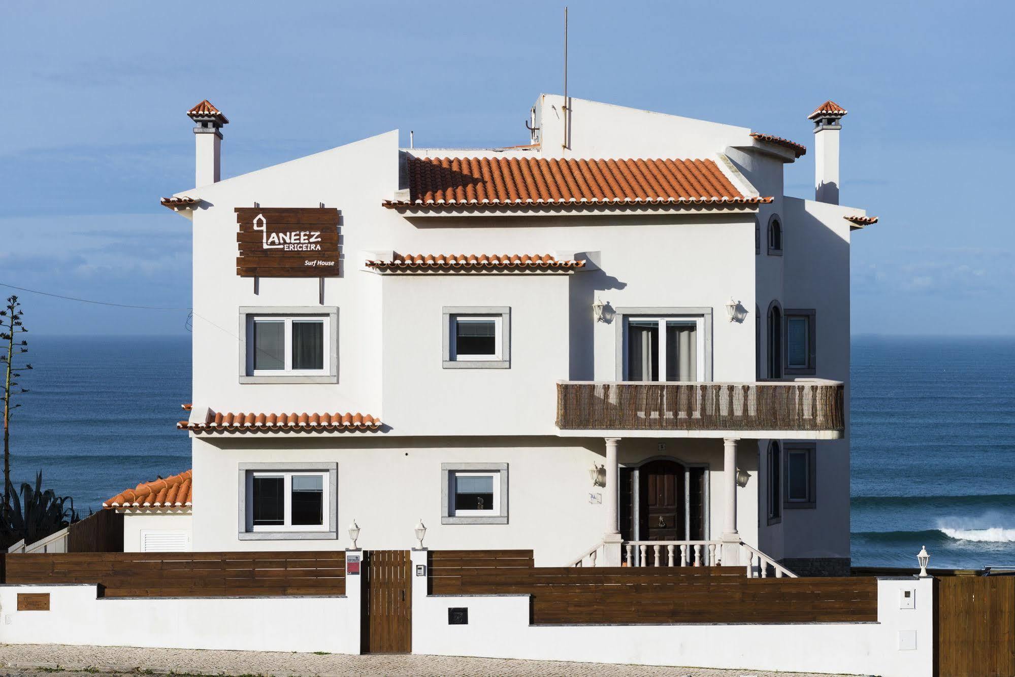 Laneez Ericeira Surf House Hostel Exterior photo